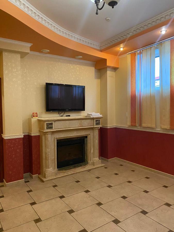 Coliseum Hotel Khmelʼnytsʼkyy Eksteriør billede