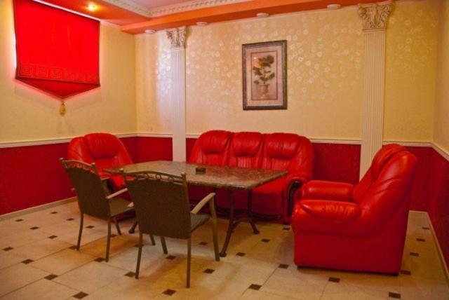 Coliseum Hotel Khmelʼnytsʼkyy Eksteriør billede